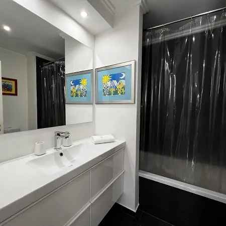 アパート Gracious In With Pool,