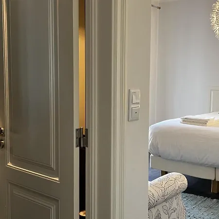 Gracious In With Pool, アパート カスカイス