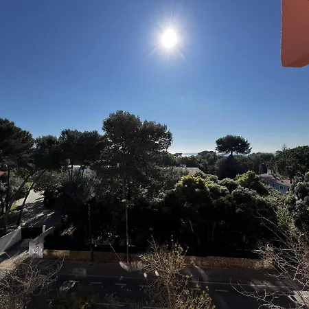 アパート Gracious In With Pool, *