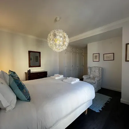 Apartment Gracious In With Pool, *