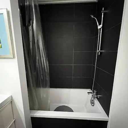 Gracious In With Pool, アパート カスカイス