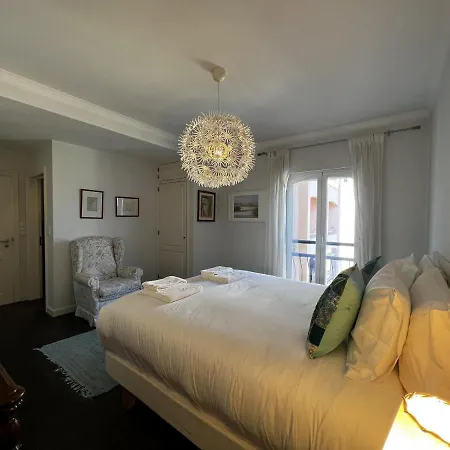 Gracious In With Pool, Apartment Cascais