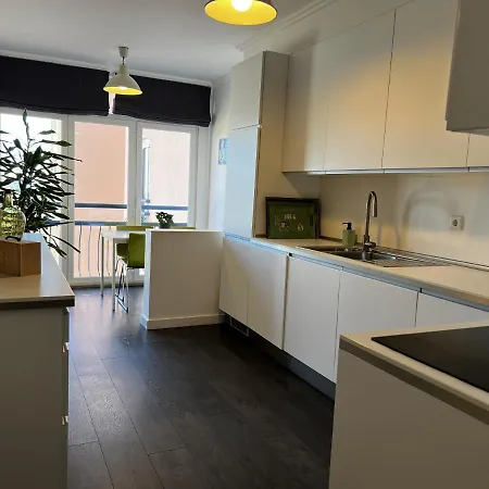 Gracious In With Pool, アパート カスカイス