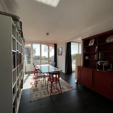 Gracious In With Pool,